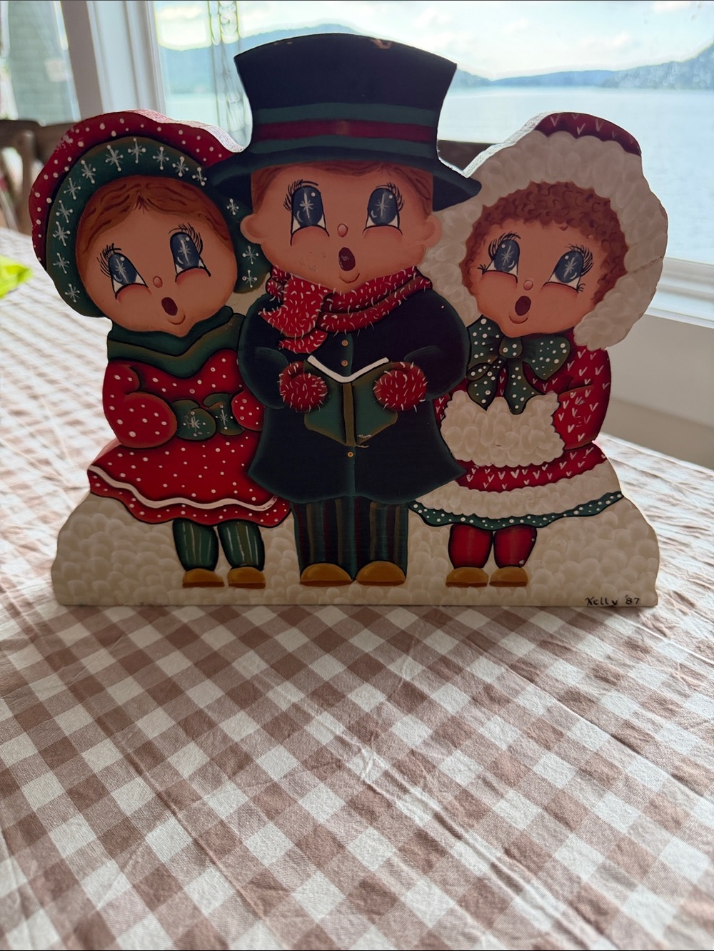 Vintage Hand Painted Holiday Carolers Decorative Tabletop Plaque - Red & Green
